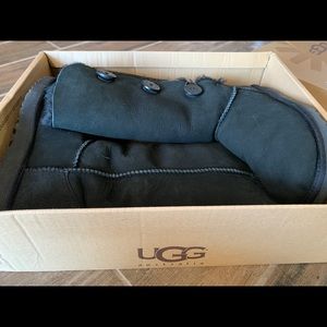 black never worn w bailey button triplet